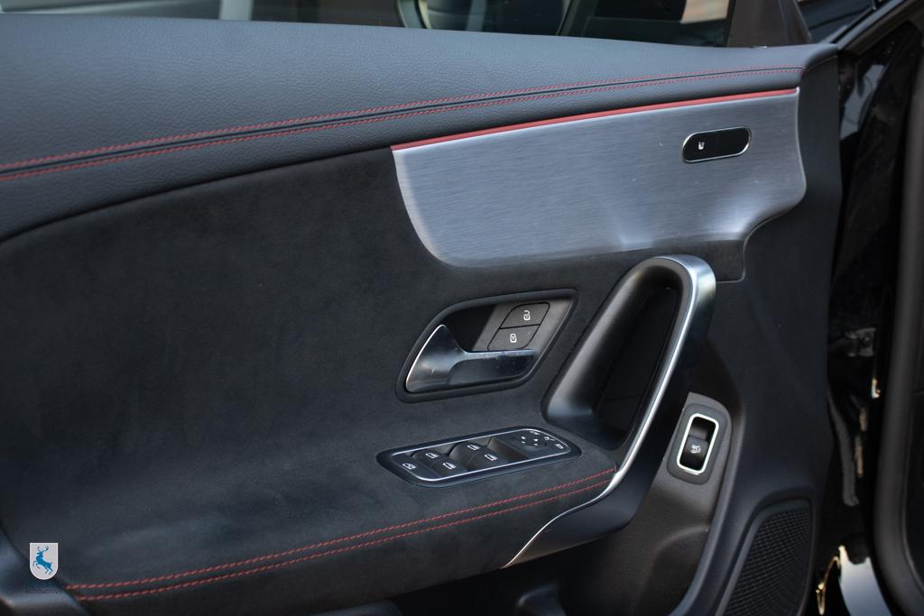 51835770-31.jpg